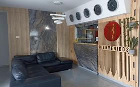 Hotel 42 Avenida